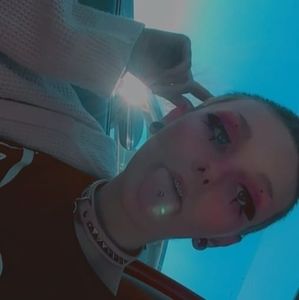 Meet your Posher, Hope